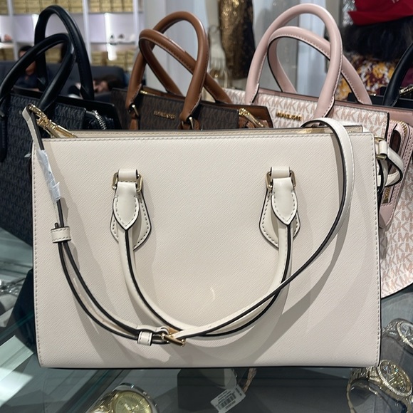 Michael Kors Sheila Medium Center Zip Satchel Crossbody Bag
Light Cream 
NWT - Picture 14 of 16